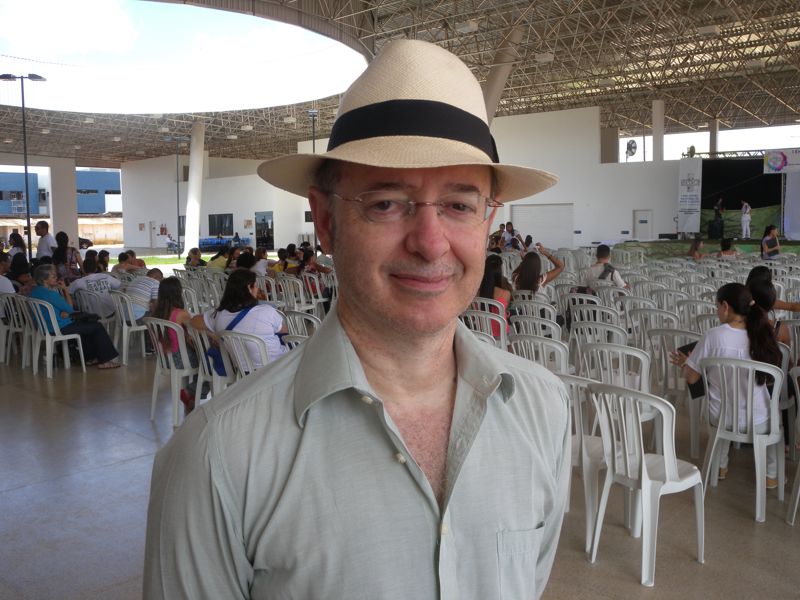Eduardo Coutinho, professor de Artes Cênicas da USP