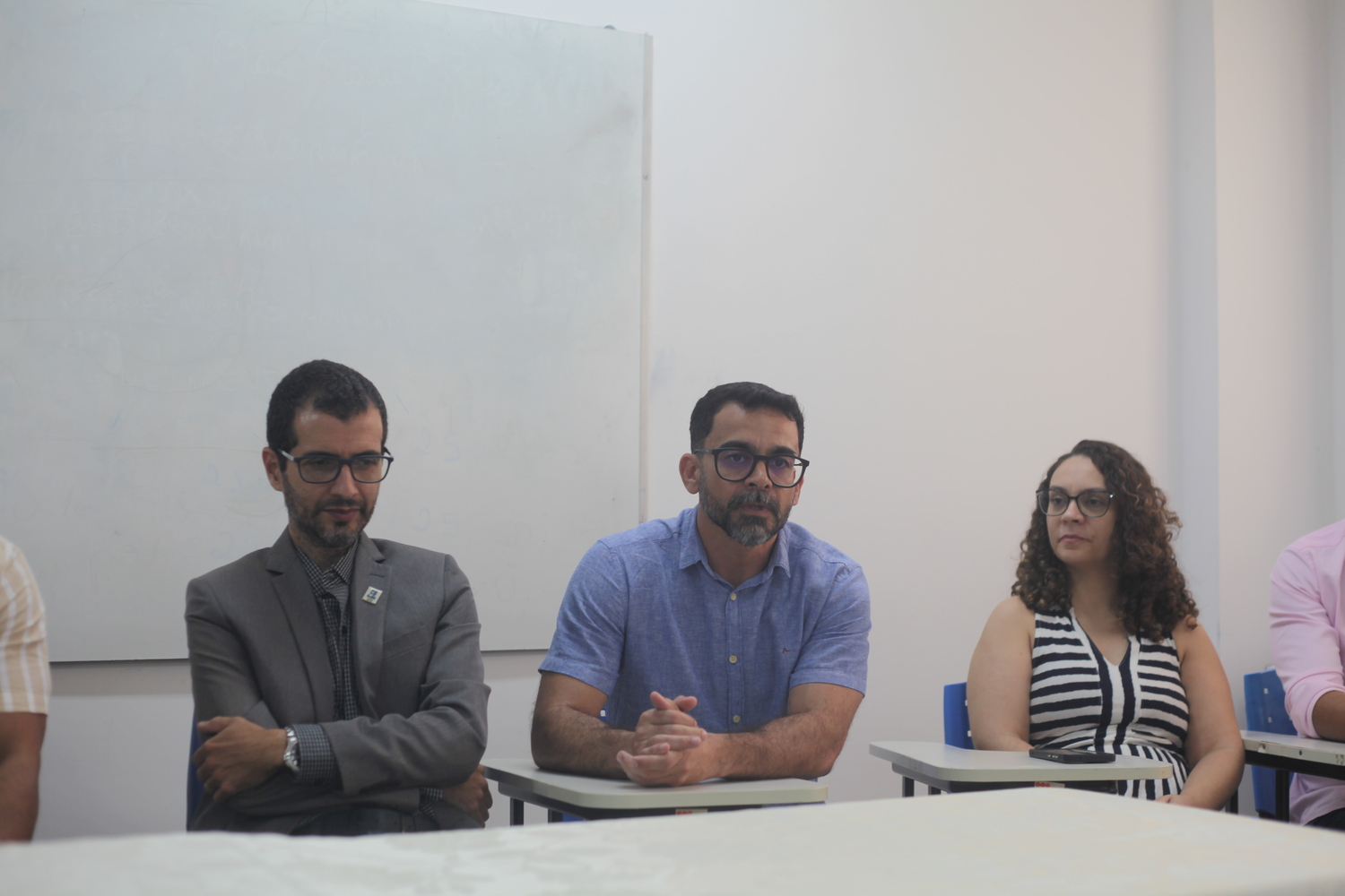 Professores Gladston Santos (representante da Reitoria), Luís Felipe Souza (vice-diretor do campus Lagarto) e Kelly Silva (coordenadora adjunta do PPGCAS)