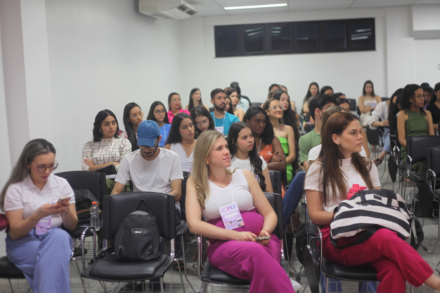 Professora Katharina Morant (de blusa branca e calça rosa) é coordenadora da LAOP-SE. Imagem: Ana Laura Farias/Campus Lagarto